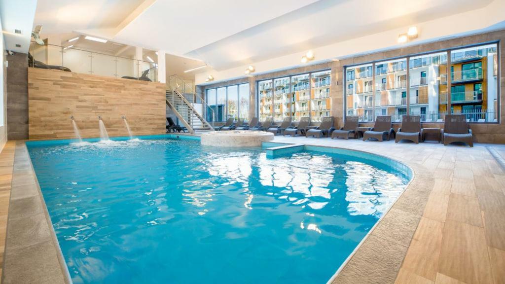 Apartamenty Familijne- Os Feniks Колобжег Экстерьер фото