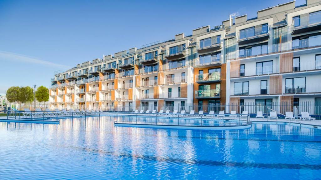 Apartamenty Familijne- Os Feniks Колобжег Экстерьер фото