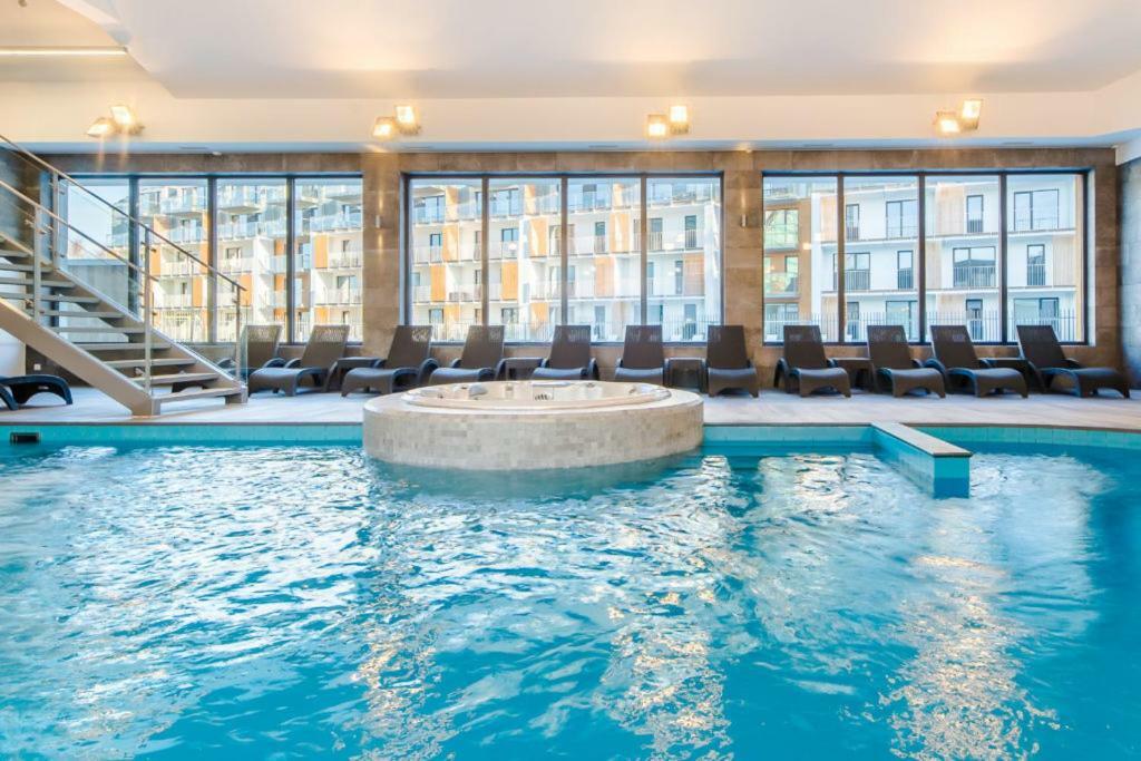 Apartamenty Familijne- Os Feniks Колобжег Экстерьер фото